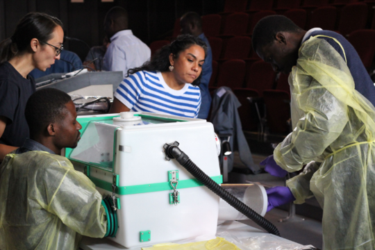 Participants of the LABSPHERE course working with mobile Laboratory equipment