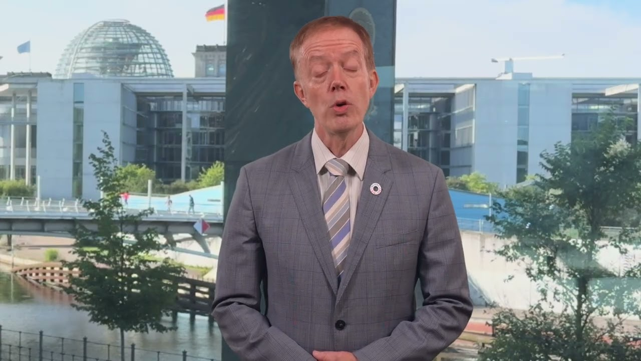 Glückwünsche von Dr. Joachim Klein, Bundesministerium für Forschung, Technologie und Raumfahrt (BMFTR), zum 125-jährigen Jubiläum des BNITM. __row|uid_local|metadata|alternative