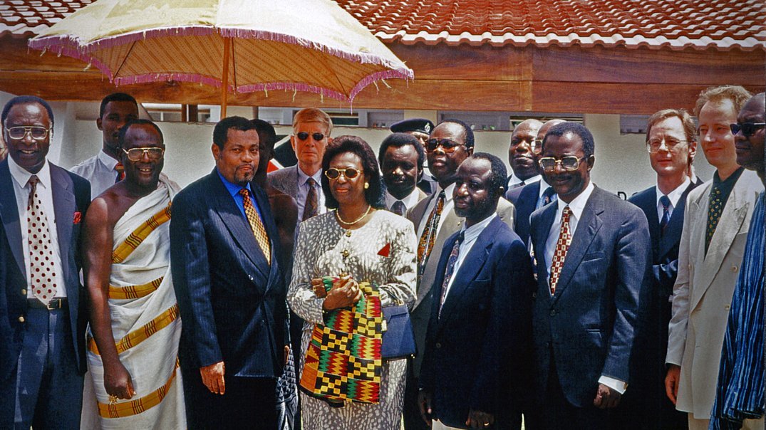 Group photo with Ghanaian and German representatives