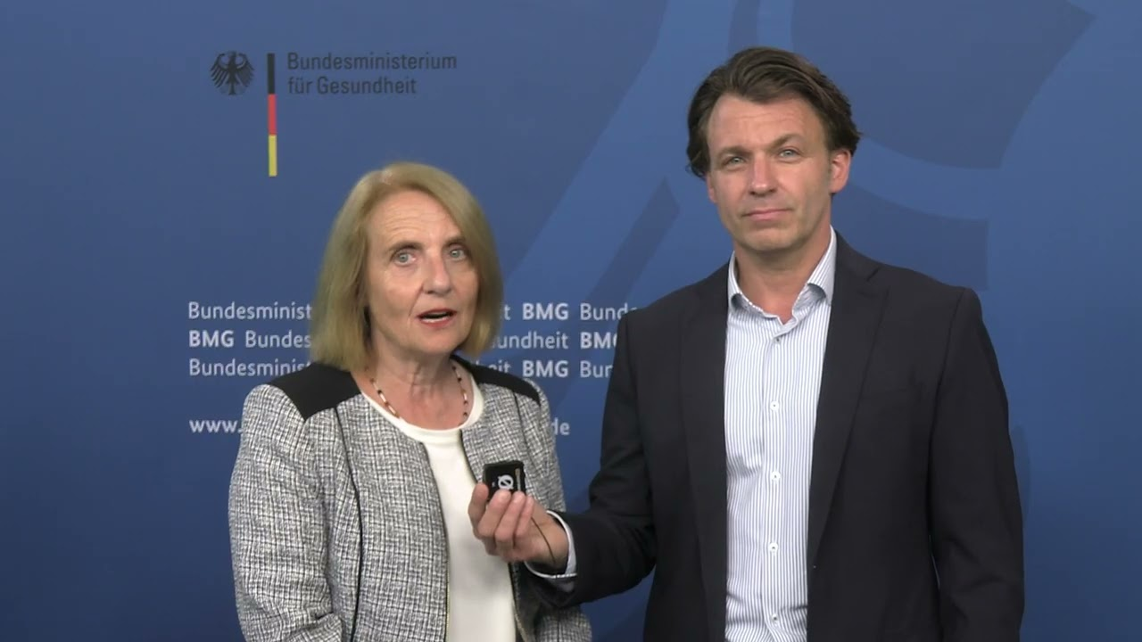 Glückwünsche von Dr. Ulrike Poller und Dr. Christophe Bayer, Bundesministerium für Gesundheit (BMG), anlässlich des 125-jährigen Bestehens des BNITM. __row|uid_local|metadata|alternative
