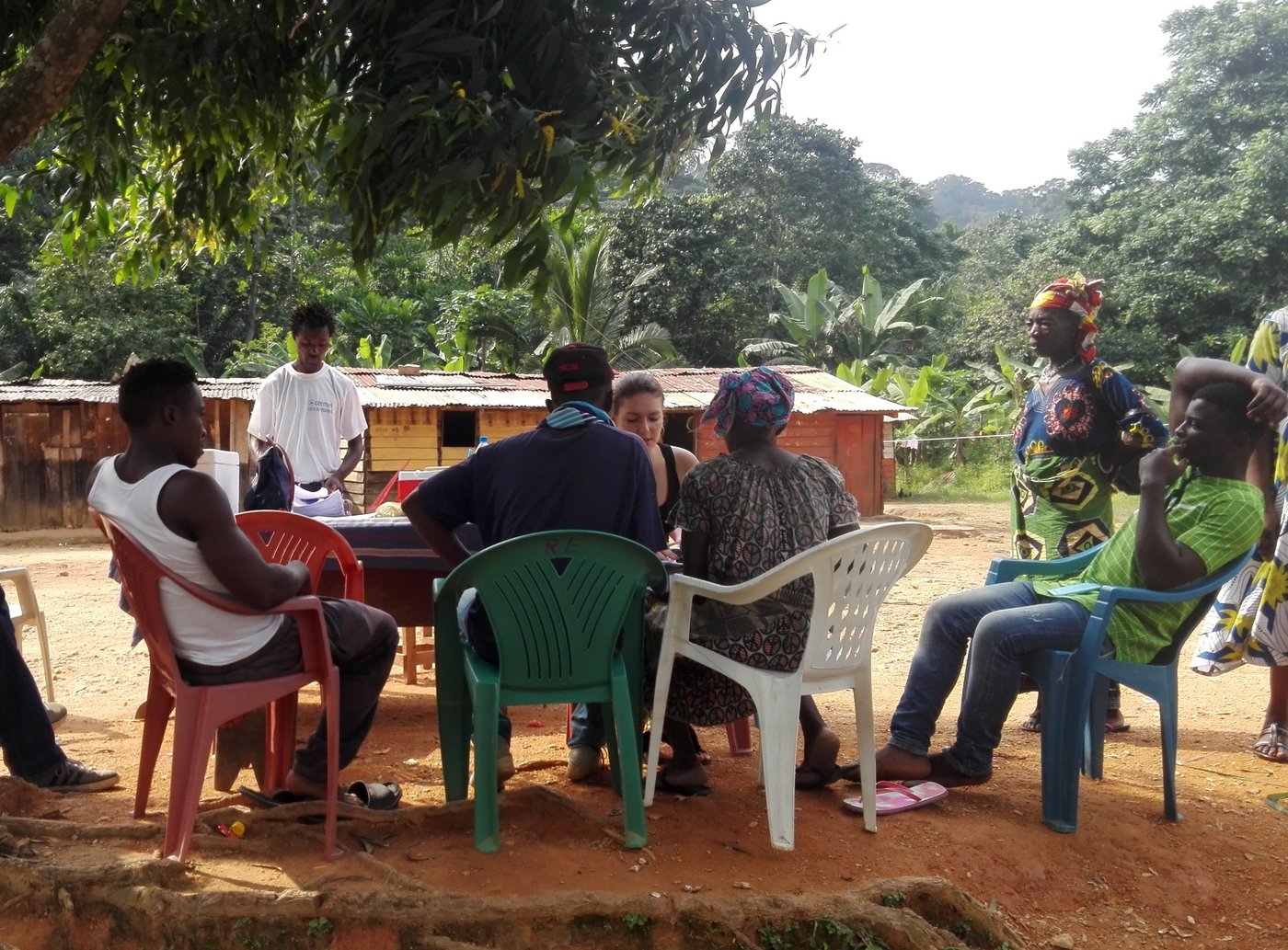 Studienteam der Loiasis-Studie Das Bild zeigt verschiedene Menschen der Loiasis-Studie