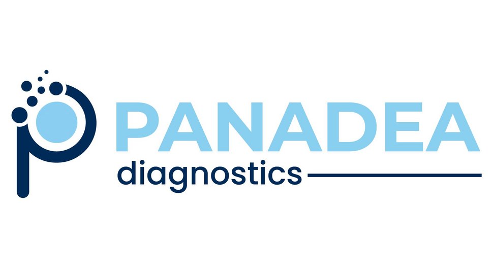Das Logo von Panadea Diagnostics, ein hell-dunkelblauer Schriftzug auf weißem Grund. Der Kreis des P hat oben links mehrere kleine dunkelblaue Bläschen als Zeichen für Labortätigkeiten.