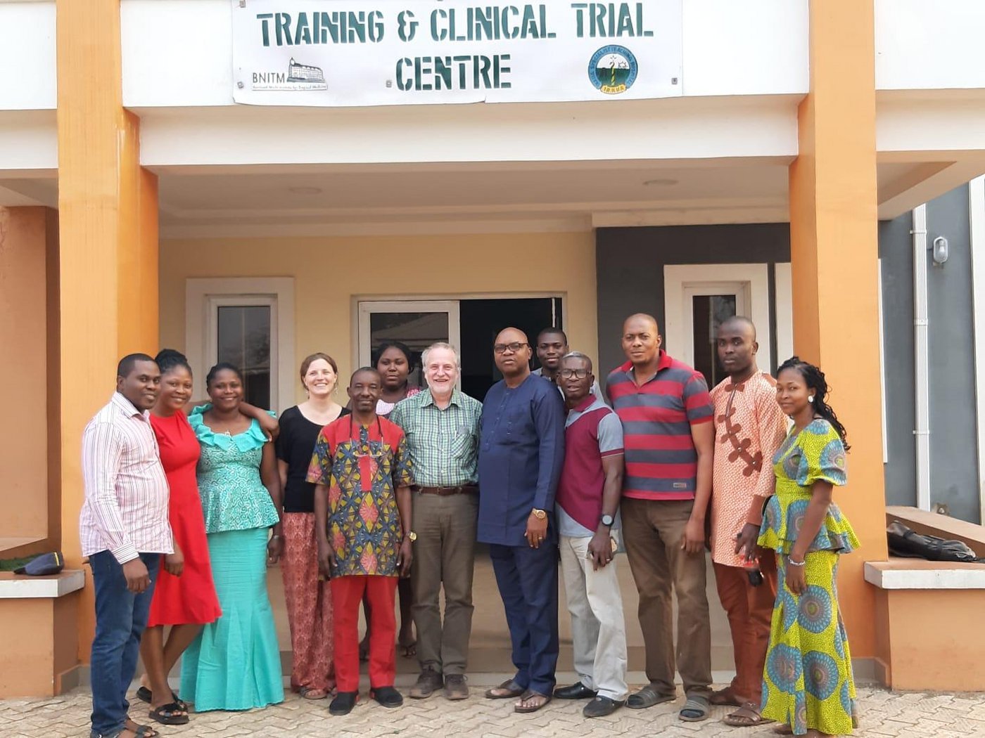 Das Forschungsteam von ISTH und BNITM in Irrua/ Nigeria